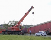 В Назарово фуру поднял из кювета кран КАТО