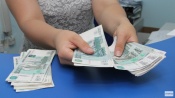 Назаровские бюджетники ждут изменений в начислении зарплаты