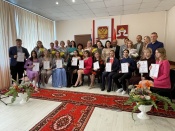В администрации Назаровского района состоялось торжественное чествование лучших выпускников сельских школ